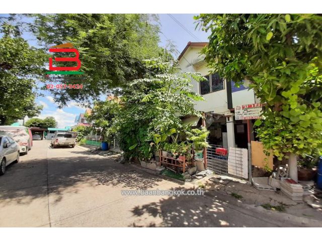บ้านเดี่ยว 2 ชั้น โครงการ บ้านเอื้ออาทร รังสิตคลอง 5/3 เนื้อที่ 20.9 ตรว. ถนนกาญจนาภิเษก ตำบลคลองห้า อำเภอคลองหลวง จังหวัดปทุมธานี