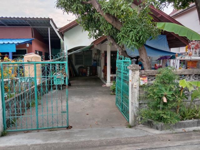 ขายบ้านเดี่ยว บางขุนเทียน ก.ท.ม. 52วา 3.5ล T0966458046