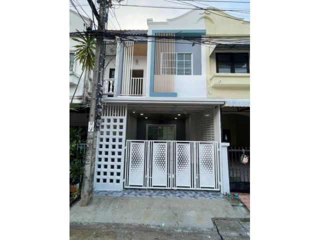 ขาย Townhome วรางค์กูล 85 ตรม. 17 ตร.วา บ้าน Renovate เรียบร้อยพร้อมยื่นBank มากกกก