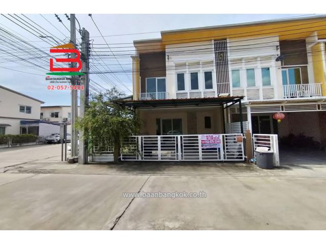 ทาวน์โฮม หลังมุม โกลเด้นทาวน์ วัชรพล-สุขาภิบาล 5 เนื้อที่ 31 ตรว. ใกล้บิ๊กซี สุขาภิบาล 5 ถนนสุขาภิบาล 5 แขวงออเงิน เขตสายไหม กรุงเทพมหานคร
