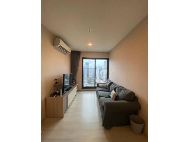 ให้เช่า คอนโด M588 Life Asoke 54 ตรม เฟอร์นิเจอร์ครบครัน