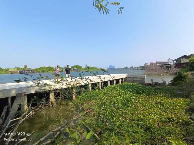 ขายที่ดินติดแม่น้ำเจ้าพระยา ย่านถนนราชพฤกษ์ ต.บางพลับ อ.ปากเกร็ด จ.นนทบุรี  ️️ที่ดินเนื้อที่ 622.3 ตรว. หน้ากว้างติดถนน