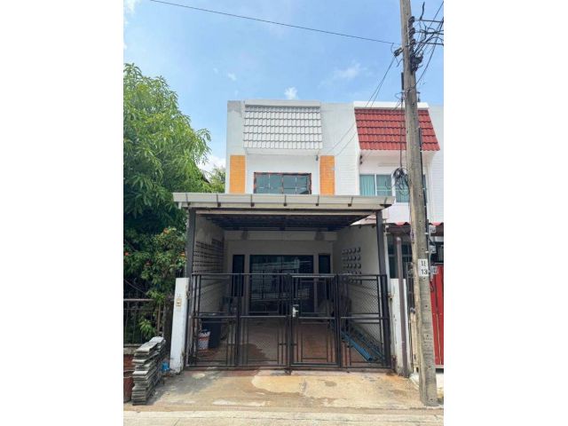 ขาย Townhome ทาวน์เฮ้าส์เรวดี31 90 ตรม. 19 ตร.วา บ้าน Renovate เรียบร้อยพร้อมยื่นBank