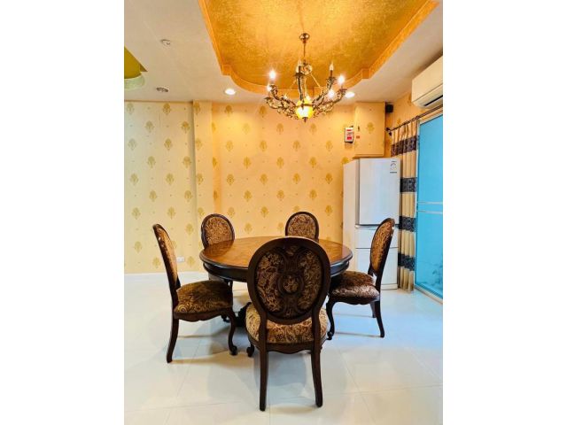 NTG707 ให้เช่า ทาวน์โฮม บ้านกลางเมือง เออร์บาเนี่ยน ซ.ลาดปลาเค้า 79 ทำออฟฟิศได้ เข้าออกได้ 2 ทาง (รามอินทรา,เกษตร-นวมินทร์) ใกล้ห้างตลาด