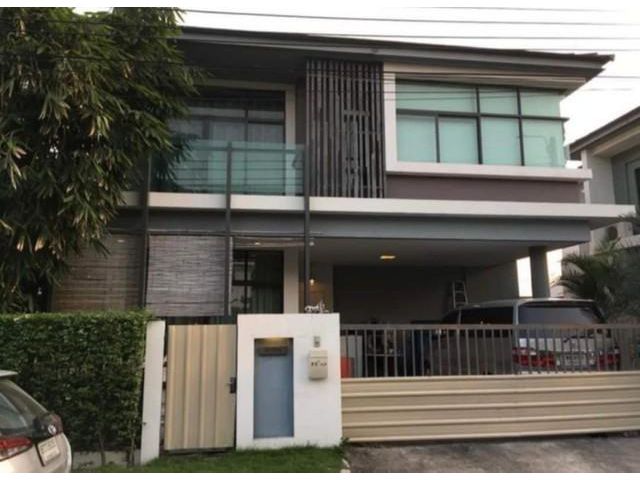 PB4985 ให้เช่าบ้านเดี่ยว 2 ชั้น หมู่บ้านเศรษฐสิริ ศรีนครินทร์ – พระราม 9 ใกล้ รพ.สมิติเวช ศรีนครินทร์