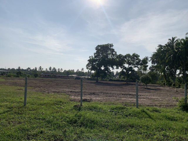 ที่ดินแบ่งขาย 110-200 ตรว. ใกล้หาดคลองวาฬ ติดถนนใหญ่ วิวภูเขา บรรยากาศดี ต.คลองวาฬ อ.เมือง ประจวบฯ