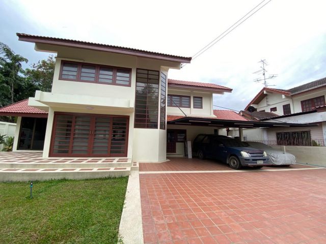 NTG768  ให้เช่าบ้านเดี่ยว หมู่บ้านออคิดวิลล่า พร้อมเฟอร์นิเจอร์ หลังใหญ่ พร้อมสนามหญ้า เดินทางสะดวกเลียบด่วนเอกมัยรามอินทรา
