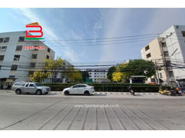 ห้องชุด เคหะชุมชนคลองหลวง 3 เนื้อที่ 51.18 ตรม. ถนนพหลโยธิน อ.คลองหลวง จ.ปทุมธานี