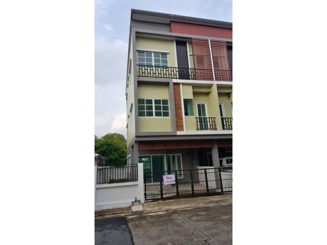 ให้เช่า ทาวน์โฮม 3 ชั้น หมู่บ้าน บัวทองธานี พาร์ควิว 5 บางบัวทอง นนทบุรี