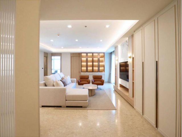 ขาย-เช่า Nusasiri Grand Ekkamai Condominium (ณุศาศิริ แกรนด์ เอกมัย คอนโดมิเนียม) 179 ตรม ใกล้ bts เอกมัย