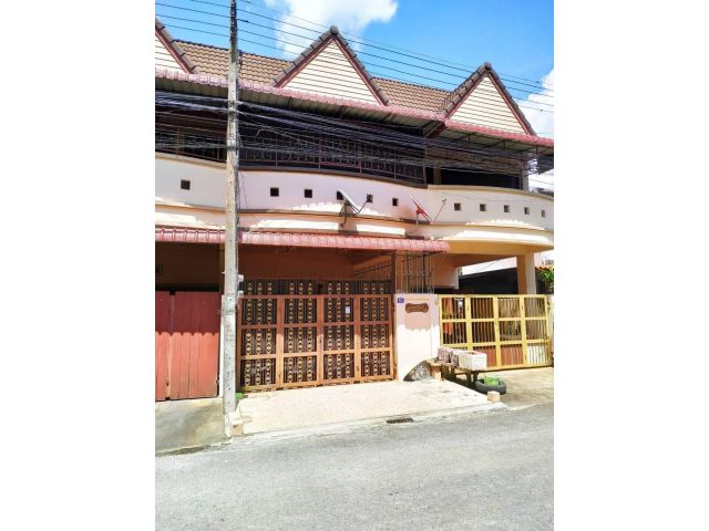 ขายบ้านทาวน์เฮ้าส์ 2 ชั้น(น้ำไม่ท่วม) หลัง ร.ร.อนุบาลยะลา/ราชภัฎยล