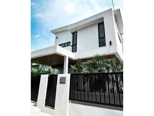 ขายบ้านเดี่ยว บ้านเดี่ยว 2 ชั้น ถ.บางนาตราด สร้างใหม่ในซอยบางนาตราด 39 (N.1528)