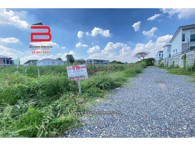 ที่ดินเปล่า กรุงเทพกรีฑา 8 แยก 3 เนื้อที่ 402 ตรว. หัวหมาก เขตบางกะปิ