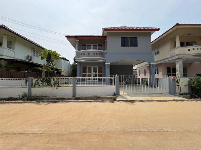 ขายบ้านเดี่ยว 2ชั้น หมู่บ้านออคิดวิลล่า บางนา  เนื้อที่ 60 ตรว. การเดินทางสะดวกใกล้ถนนบางนาตราด ถนนเทพารักษ์