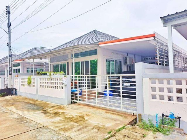บ้านใกล้เมือง เฟอร์นิเจอร์ครบพร้อมเข้าอยู่ มีรถโดยสารผ่าน เดินทางสะดวก