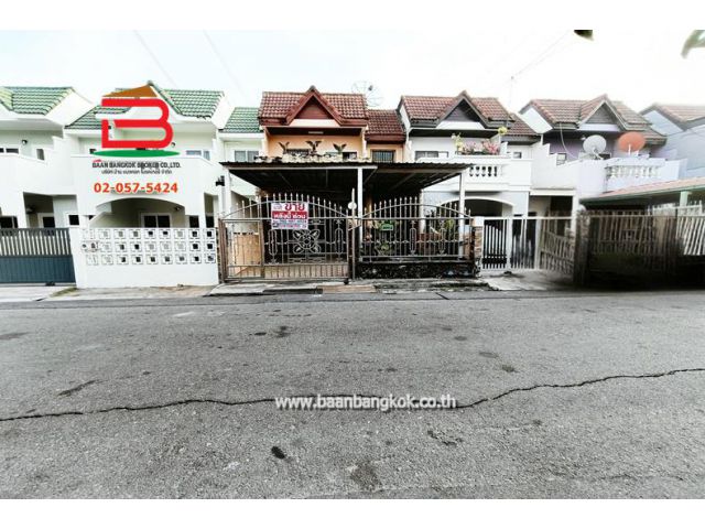 ทาวน์เฮาส์ หมู่บ้าน บดินทร์ เฮ้าส์ เนื้อที่ 31.5 ตรว. ถนนพหลโยธิน แขวงสนามบิน เขตดอนเมือง กรุงเทพมหานคร