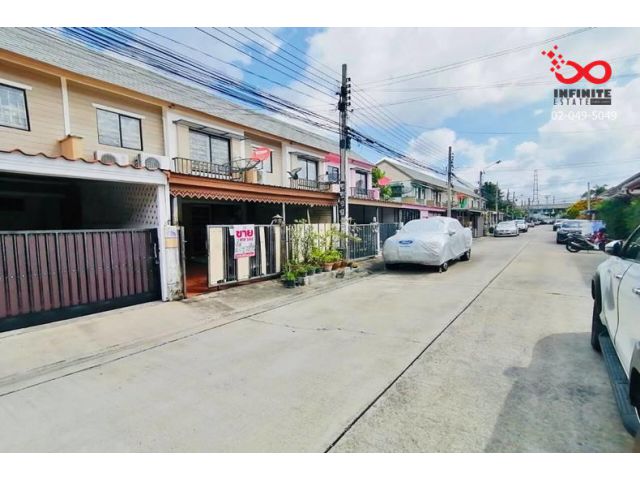ขายทาวน์เฮ้าส์ 2 ชั้น บ้านพฤกษา61 ถนนเพชรเกษม ใกล้ MRT หลักสอง
