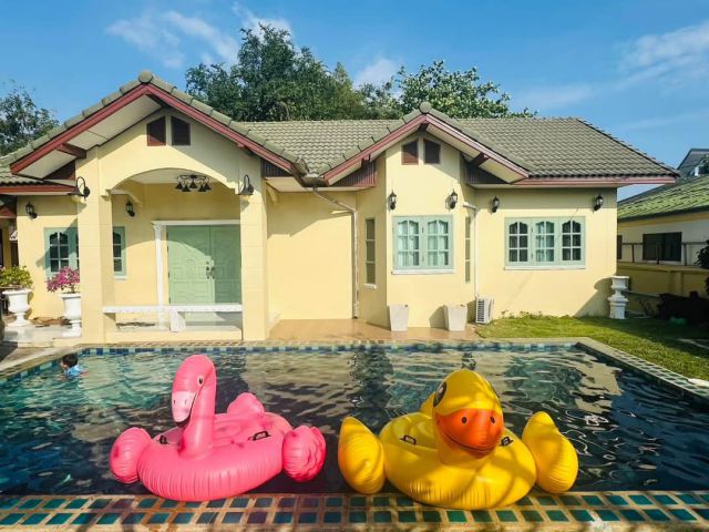 ขายพูลวิลล่าสัตหีบ 113 ตร.ว/Pool villa for sale at Sattahip,Thailand.