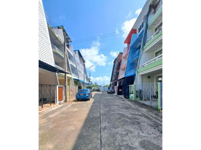 4 bedroom house on Mae Ramphueng Beach - 2,295,000 THB