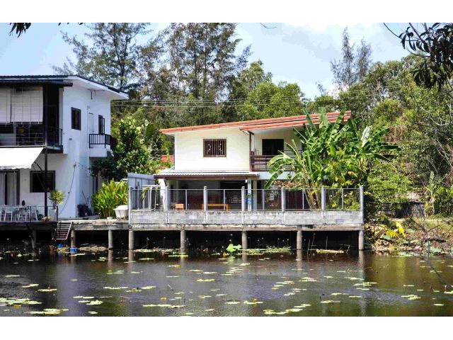 An amazing lake villa close to the beach - only 2,195,000 THB