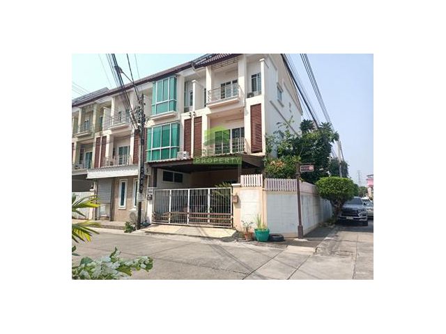 ขายบ้าน ธนาภิรมย์ ศรีนครินทร์ ทาวน์โฮม 4 ห้องนอน 22.50 ตร.ว ใจกลางศรีนครินทร์ ฟังก์ชันครบ พร้อมอยู่ ทำเลศักยภาพ