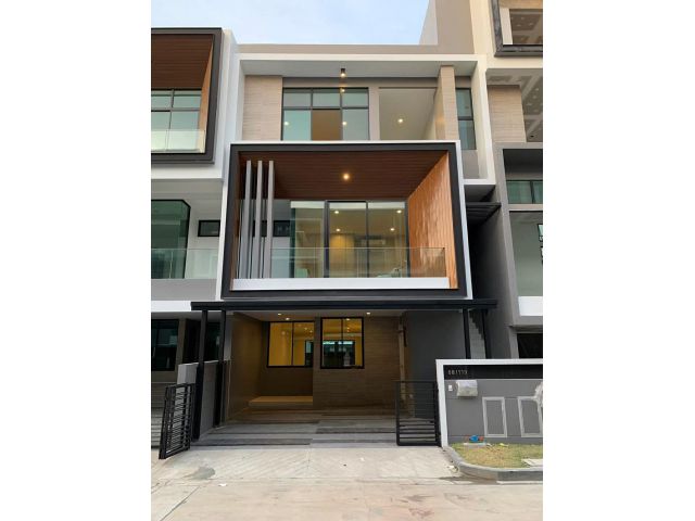 ขาย/ให้เช่าทาวน์โฮม3ชั้น พร้อมเฟอร์นิเจอร์ โครงการเนอวานา ดีฟายน์ ศรีนครินทร์-พระราม 9 สะพานสูง กทม.