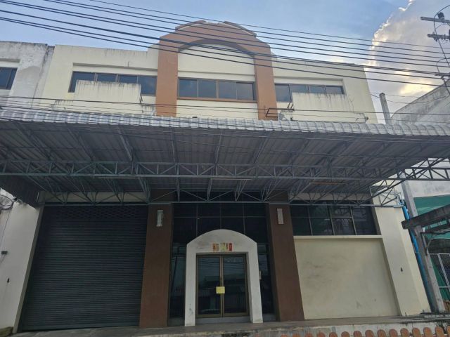 ขายโกดัง 3 ชั้น ขนาด 145 ตร.ว. ใกล้ถนนบางนา-ตราด กม.24 และนิคมอุตสาหกรรมบางพลี