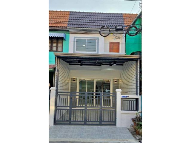 AIR-215 หมู่บ้านบัวทอง2  ปรับปรุงใหม่พร้อมอยู่ ติดรถไฟฟ้าคลองบางไ
