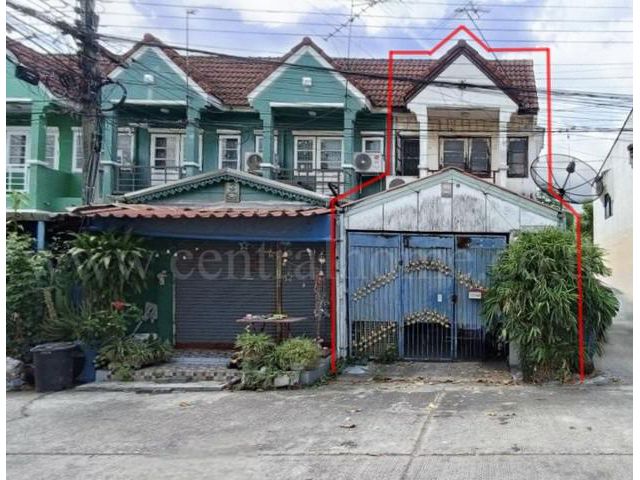 ทาวน์เฮ้าส์ หมู่บ้าน ลลิษา ซอย มังกร - แพรกษา หลังริม ถูกสุดในโคร