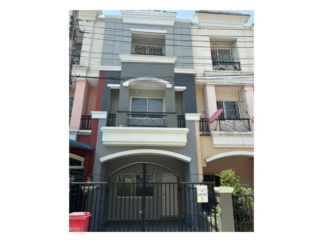 ให้เช่าทาวน์โฮม 3 ชั้น ปริญลักษณ์ เพชรเกษม 69 บางแค