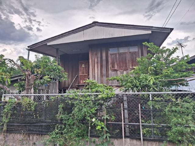 บ้านไม้ครึ่งปูน พร้อมยุ้งข้าว เนื้อที่ 96 ตร.ว. ใกล้ถนนใหญ่ 50 ม. สันทราย เชียงใหม่