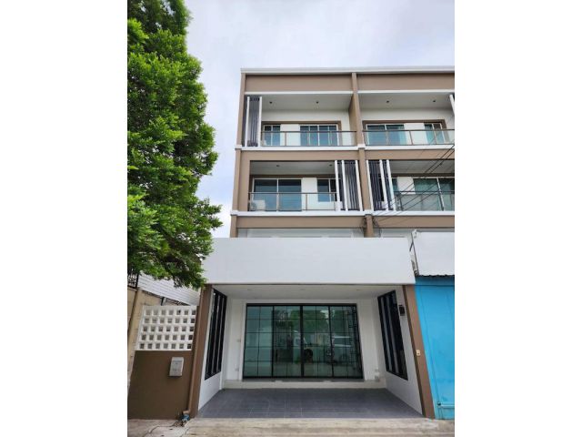 BH3487 ใช้เช่า-ขายอาคารพาณิชย์ 3 ชั้นครึ่ง โครงการพฤกษาอเวนิว