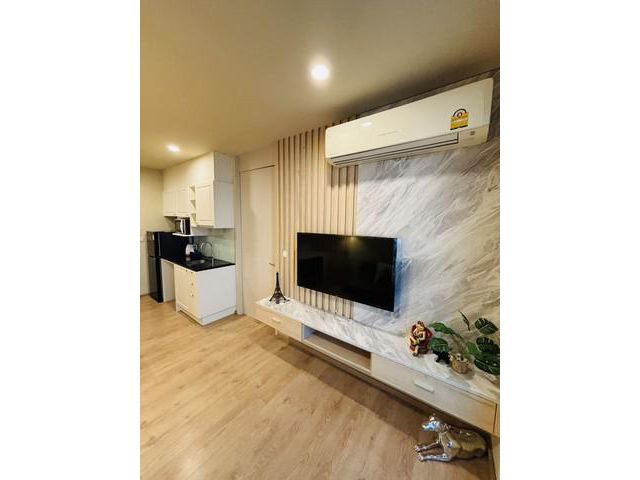 Exclusive Low-Density Residence (Only 28 Floors)