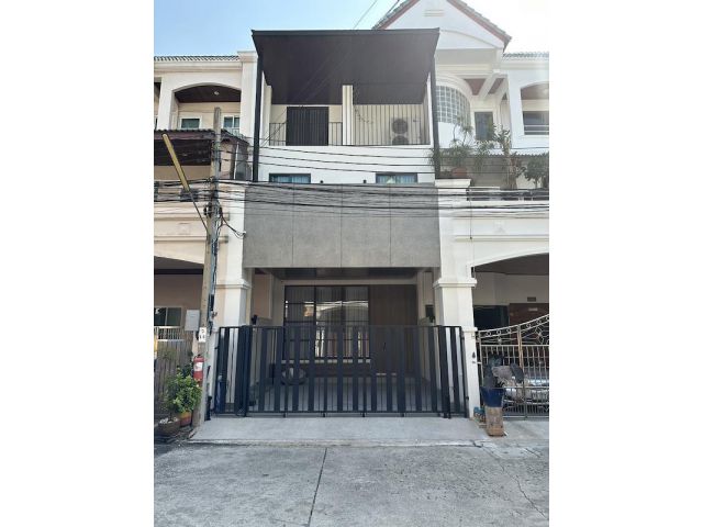 BH3495 ให้เช่าทาวน์เฮ้าส์ 5 ชั้น 2 ห้องนอน 3 ห้องน้ำ ซอยนนทรี 14