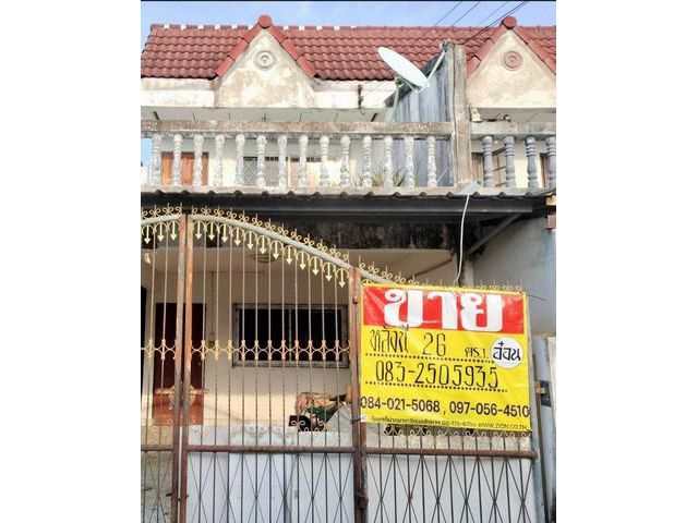 ทาวเฮ้าส์ 2 ชั้น 26 วา  ทำเลดี  ใจกลางเมืองนครสวรรค์