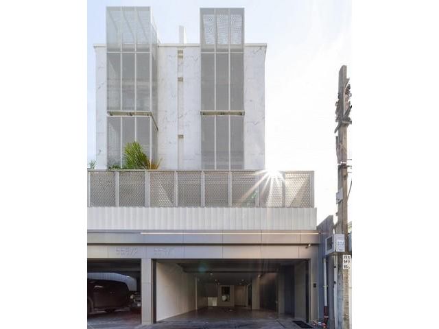 บ้าน พร้อมลิฟท์ ใจกลางเมืองย่านสุขุมวิท เอกมัย