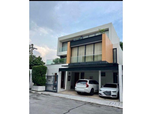 ขายบ้านเดี่ยว 3 ชั้น โครงการ 15 เกตส์ 15 GATES (ฟิฟทีน เกตส์) ซ.โยธินพัฒนา 11 ใกล้ Crystal Desing Center (CDC) เอกมัย-รา
