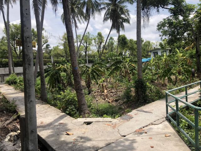 ขายที่ดิน เนื้อที่ 121 ตร.ว. ติดหมู่บ้านนันทวัน ใกล้โรงเรียนโพธิสารพิทยากร