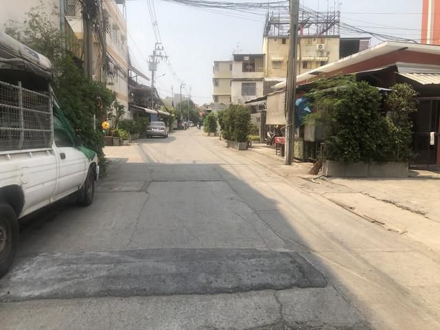 ขาย ด่วน ที่ดิน ราคาตารางวาละ 40,000 บาท พิบูลสงคราม 21 แยก 1