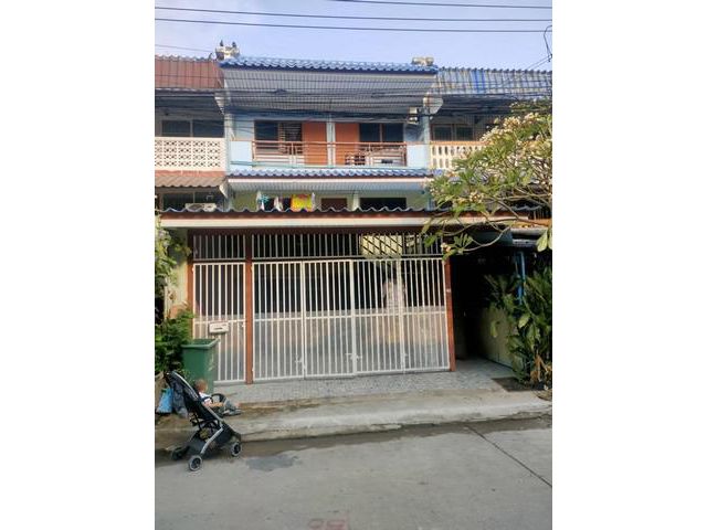 RENTบ้านเฉพาะชั้น3 ไม่ใช่ทั้งหลัง  บ้าน 3 ชั้นใกล้ ตลาดบางกะปิ