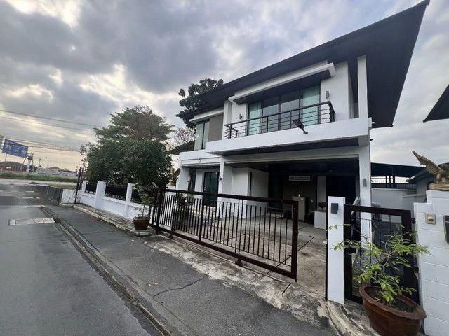 ขายบ้านเดี่ยว 2 ชั้น โครงการ เลค วิว พาร์ค วงแหวนบางนา – ราม 2 Lake View Park Wongwaen-Bangna-Ram 2