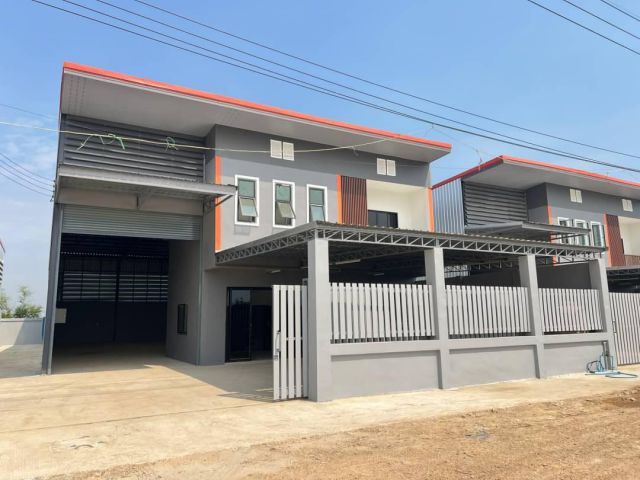 ให้เช่า โกดัง ขนาด 650ตรม. พร้อมออฟฟิศ สร้างใหม่ ย่านลำลูกกาคลอง 7 ปทุมธานี รถคอนเทรนเนอร์เข้าได้