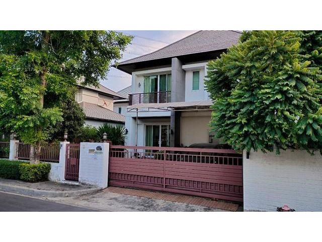 ให้เช่าบ้านเดี่ยว 2 ชั้น รีโนเวทใหม่ หมู่บ้านบลูลากูล บางนา