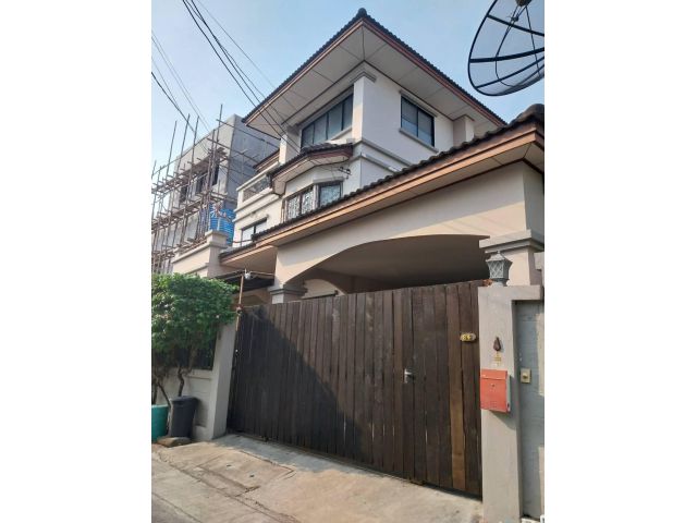 ขายบ้านเดี่ยว 3 ชั้น ซอย พหลโยธิน 24 ปากซอยมี สถานี BTS พหลโยธิน2