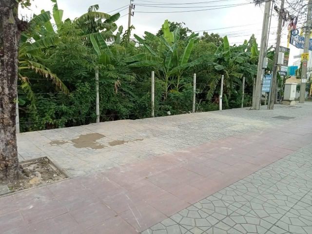 ขายที่ดิน 185 วา  ติดถนนใหญ่เทพรักษ์