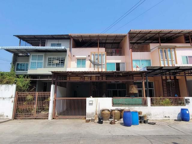 ขาย ทาวน์เฮ้าส์ เมืองทองการ์เด้นท์ พัฒนาการ ประเวศ กรุงเทพ