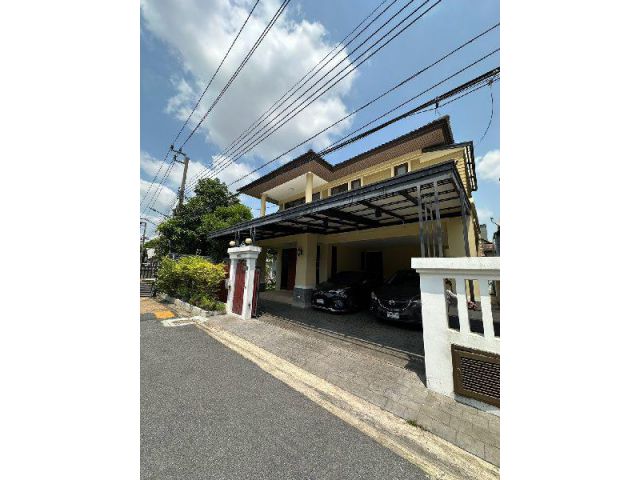 บ้านเดี่ยว หมู่บ้านอารียา สวนา 1 อยู่ถนนเมน ติดถนนเกษตร-นวมินทร์