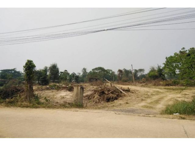 ขายที่ดินตำบลสันทรายหนองหาร ใกล้ถนนคันคลองชลประทานพร้อมโอน