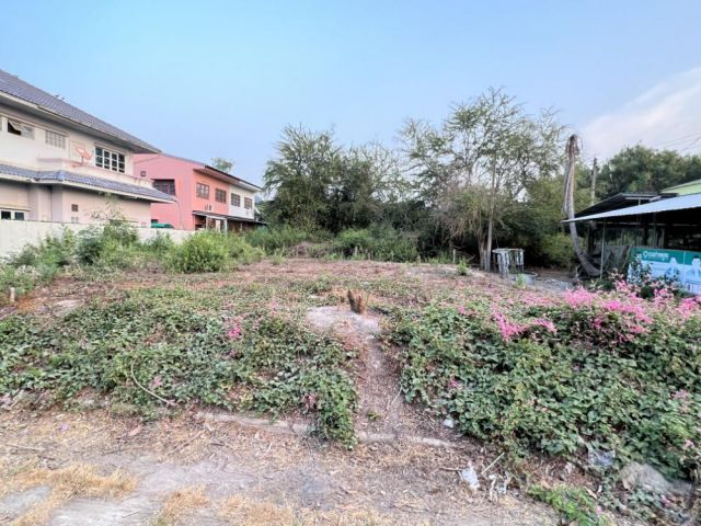 ขายที่ดินในตัวเมืองสามารถเปิดเป็นร้านสะดวกซื้อ