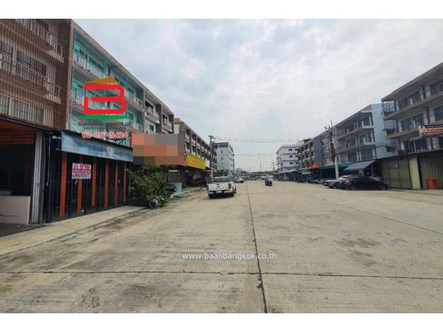 อาคารพาณิชย์ โครงการมั่งมีนคร เนื้อที่ 22 ตรว. ใกล้ม.ธรรมศาสตร์,นวนคร ถ.พหลโยธิน ต.คลองหนึ่ง อ.คลองหลวง จ.ปทุมธานี
